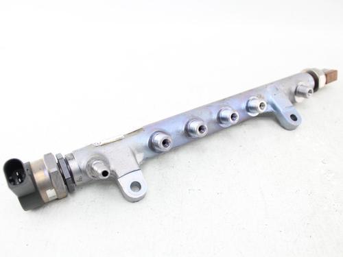 Used Injection rail Injection rail VW GOLF V (1K1) 2.0 GTI (200 hp) 40111877 40111877