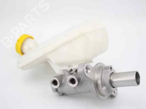 Used Brake master cylinder CITROËN DS3 (SA_) 1.4 VTi 95 (95 hp) 19235592