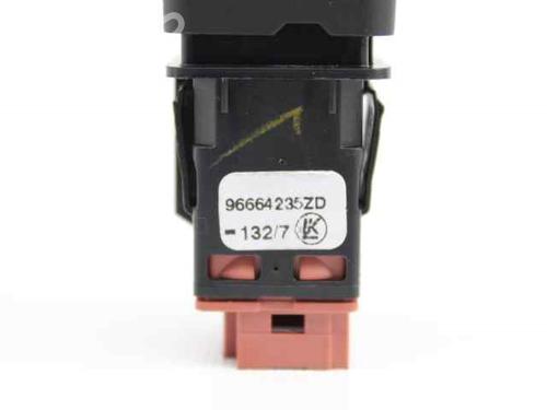 Switch CITROËN C4 II (NC_) 1.2 THP 110 (NCHNZ6, NCHNV6) | BP19220304I30 