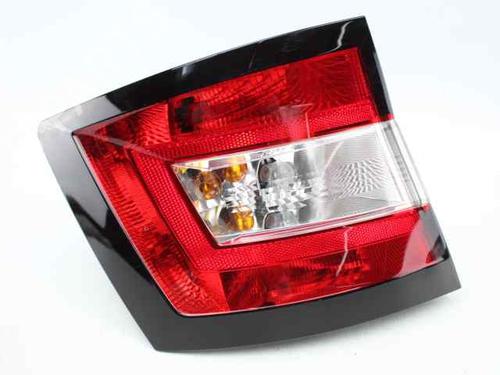 Used Left taillight SKODA FABIA III Estate (NJ5) 1.0 TSI (95 hp) 19239966