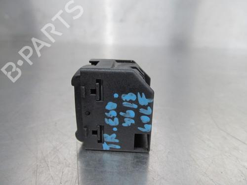 Left rear window switch VW GOLF IV (1J1) 1.4 16V | BP19196625I29 
