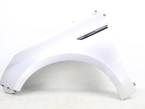 left-front-fenders-renault-megane-iv-hatchback-b9amn_-2015-39542715 main image