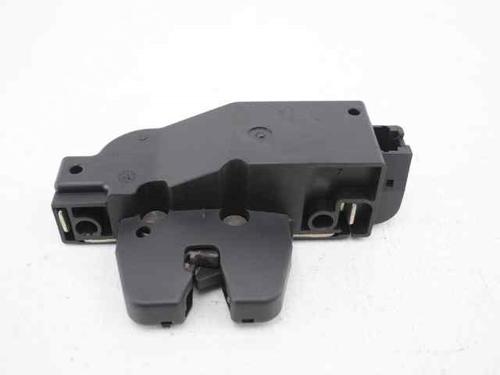 Used Tailgate lock CITROËN C4 I (LC_) 1.6 HDi (90 hp) 19244086