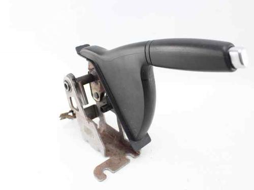 hand-brake-fiat-tipo-estate-356_-357_-2016-34499081 main image
