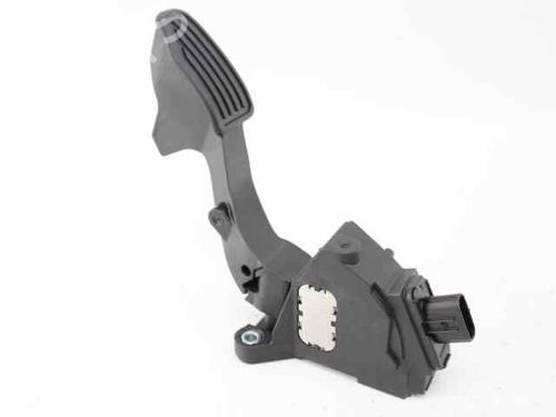 Used Pedal TOYOTA YARIS (_P13_) 1.0 (KSP130_, KSP130) (69 hp) 25208072