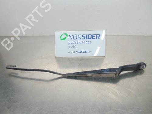 Used Front windshield wiper arm PEUGEOT 206 Hatchback (2A/C) 2.0 HDI 90 (90 hp) 19200115
