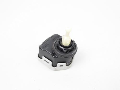 Used Headlight adjuster motor LANCIA YPSILON (843_) 1.2 (843.AXA1A) (60 hp) 19215289