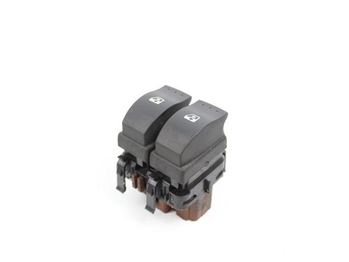 Used Switch RENAULT MEGANE II (BM0/1_, CM0/1_) 1.5 dCi (BM0F, BM0T, BM2B, CM0F, CM0T) (82 hp) 19209635