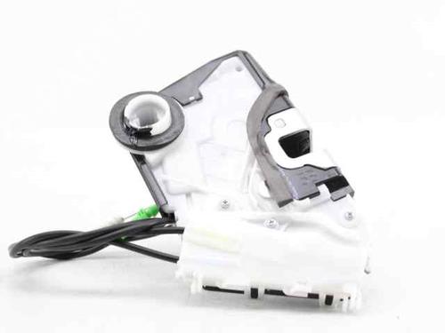 Front right lock TOYOTA YARIS (_P13_) 1.5 Hybrid (NHP130_, NHP130) | BP19226652C97 