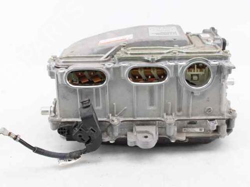 Used Inverter/Converter TOYOTA YARIS (_P13_) 1.5 Hybrid (NHP130_, NHP130) (101 hp) 19226697