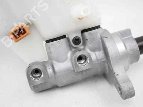 Brake master cylinder KIA CEE'D Sportswagon (JD) 1.6 CRDi 128 | BP19240178M77 