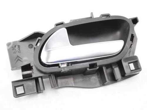 Used Rear left interior door handle PEUGEOT 208 I (CA_, CC_) 1.6 HDi (114 hp) 19231101