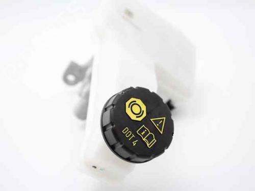 Brake master cylinder PEUGEOT 208 II (UB_, UP_, UW_, UJ_) 1.2 PureTech 75 | BP19640035M77 