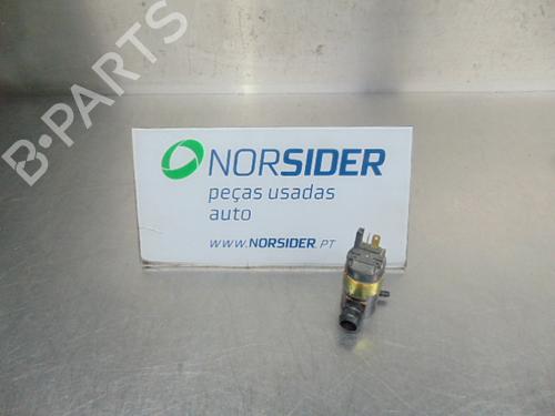 Used Washer pump MITSUBISHI PAJERO I (L04_G, L14_G) 2.5 TD (L044G, L049G) (95 hp) 19199629