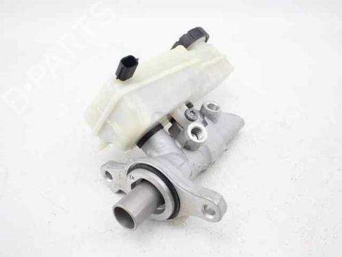 Used Brake master cylinder RENAULT MEGANE III Hatchback (BZ0/1_, B3_) 1.5 dCi (BZ09, BZ0D, BZ1W, BZ29, BZ14) (110 hp) 19245877