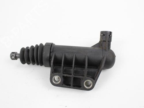 Clutch slave cylinder FIAT PUNTO (188_) 1.9 JTD | BP19213859M113 
