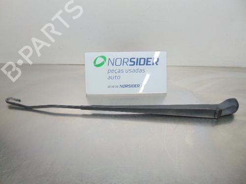 Used Front windshield wiper arm CITROËN XSARA PICASSO (N68) 1.8 16V (115 hp) 19196475