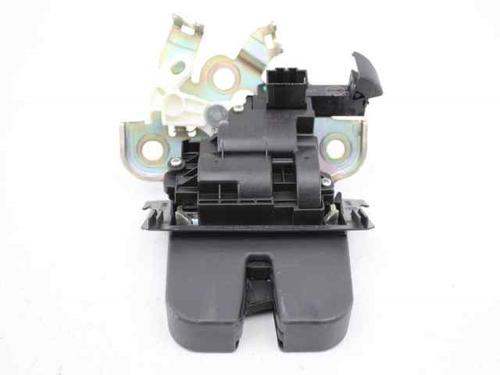 Used Tailgate lock SKODA FABIA III Estate (NJ5) 1.0 TSI (95 hp) 19239951