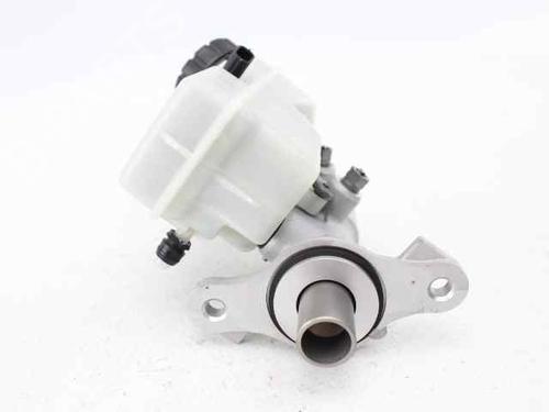 Brake master cylinder RENAULT CLIO IV Grandtour (KH_) 1.5 dCi 90 (KHN3, KHN4) | BP28504912M77