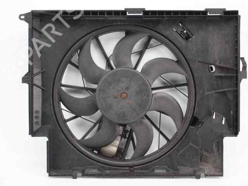 Used Radiator fan BMW 3 Touring (E91) 320 d (177 hp) 22185714