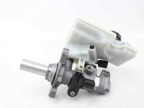 Brake master cylinder SKODA OCTAVIA III Combi (5E5, 5E6) 1.6 TDI | BP29761065M77 