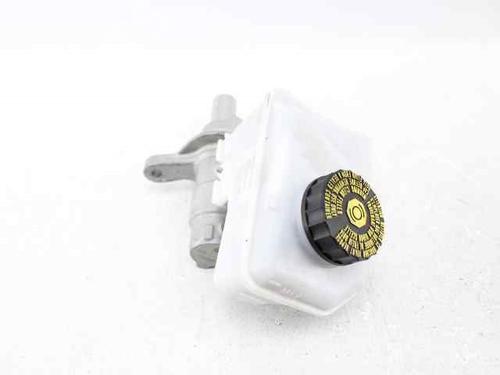 Brake master cylinder BMW 1 (F40) 116 d | BP37502983M77 - Image 3