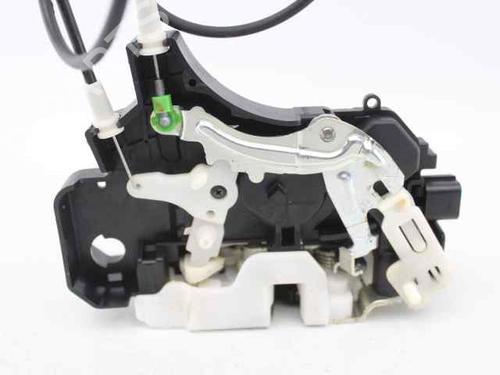 Cerradura puerta trasera izquierda MITSUBISHI COLT VI (Z3_A, Z2_A) 1.1 (Z31A, Z32A) | BP30048185C100