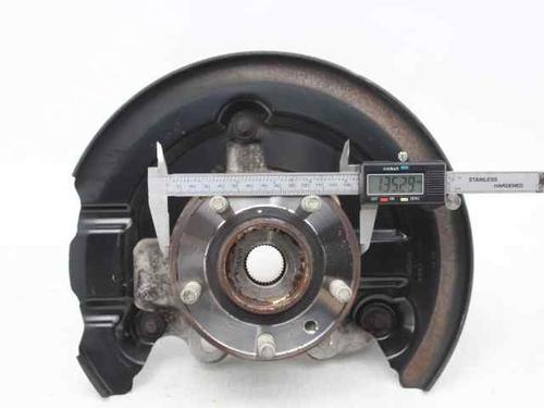 Used Right front steering knuckle Right front steering knuckle VOLVO V40 Hatchback (525) D2 (114 hp) 33279616 33279616