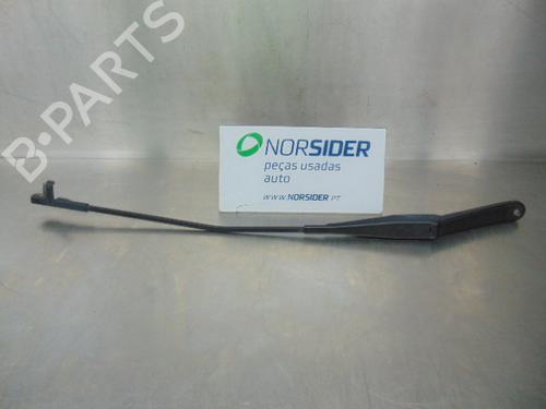 Used Front windshield wiper arm FORD FOCUS II Turnier (DA_, FFS, DS) [2004-2012]  19197177