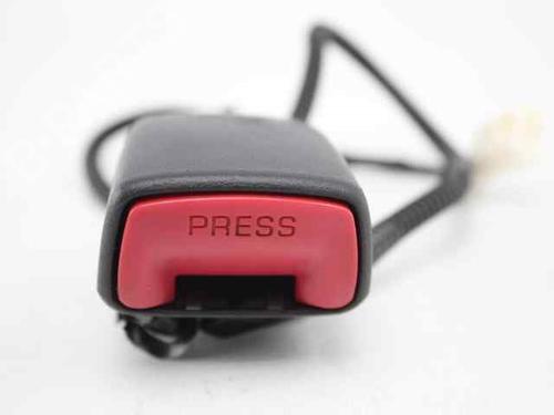 Seat buckle TOYOTA AURIS (_E18_) 1.8 Hybrid (ZWE186_, ZWE186R) | BP19225631I32 