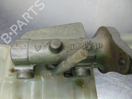 Brake master cylinder VOLVO S40 II (544) 2.0 D | BP19197353M77 