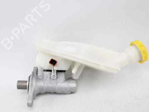 Brake master cylinder CITROËN C3 III (SX) 1.2 VTi 82 | BP38182483M77 - Image 2