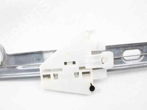 Elevalunas trasero izquierdo MITSUBISHI COLT VI (Z3_A, Z2_A) 1.1 (Z31A, Z32A) | BP30048196C24 