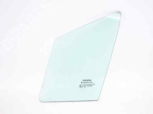 Front left quarter glass TOYOTA AVENSIS Saloon (_T27_) 2.0 D-4D (ADT270_, ADT270R) BP19232504C111