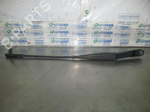 Used Front windshield wiper arm OPEL ASTRA H GTC (A04) 1.3 CDTI (L08) (90 hp) 19185751