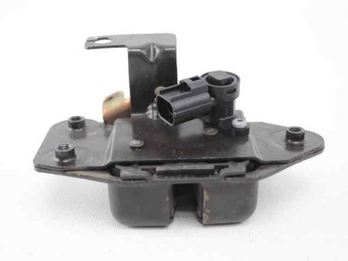 Used Tailgate lock JEEP GRAND CHEROKEE II (WJ, WG) 3.1 TD 4x4 (140 hp) 19228103
