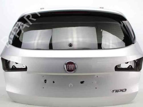 tailgate-fiat-tipo-estate-356_-357_-2016-34499011 main image