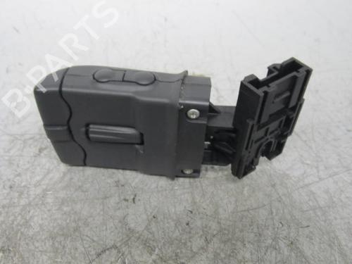 Switch RENAULT MEGANE II Estate (KM0/1_) 1.5 dCi (KM0F, KM0T, KM2B) | BP19187897I30 