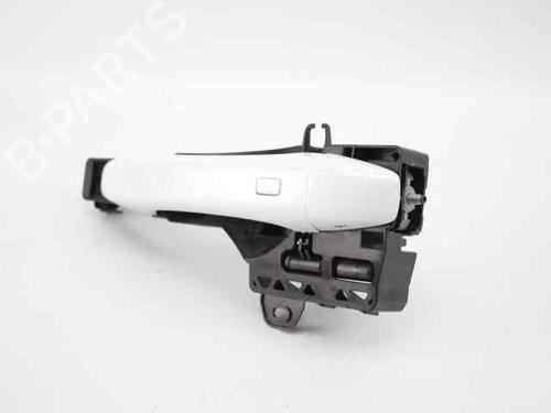 Used Front left exterior door handle RENAULT CAPTUR II (HF_) TCe 130 (HFMF) (131 hp) 19223543