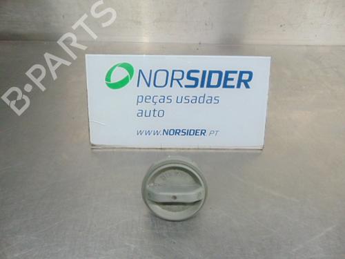 Used Fuel flap TOYOTA COROLLA Estate (_E12_) 1.4 D4-D (NDE120_, NDE120R) (90 hp) 19198435