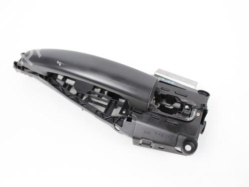 Used Front left exterior door handle OPEL CORSA E (X15) 1.3 CDTI (08, 68) (75 hp) 19215802