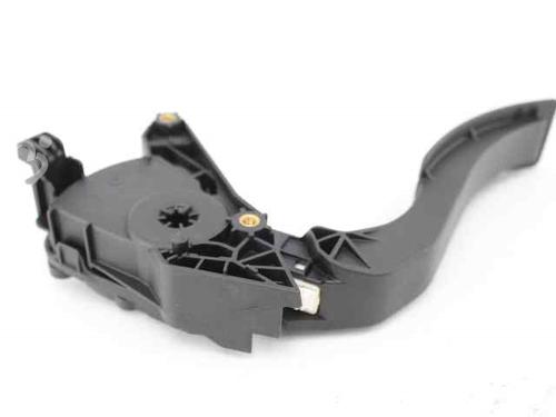 Pedal RENAULT CLIO IV Grandtour (KH_) 1.5 dCi 90 (KHN3, KHN4) | BP28504854I4