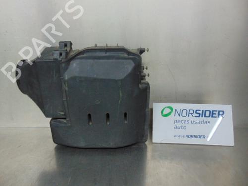 Used Air filter box RENAULT MEGANE I Cabriolet (EA0/1_) 1.6 16V (EA04, EA0B, EA11, EA1J) (107 hp) 19199056