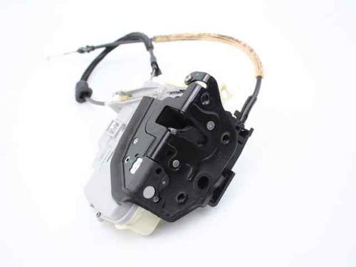 Cerradura puerta delantera izquierda VW PASSAT B6 (3C2) 1.6 TDI (105 hp) 21200379