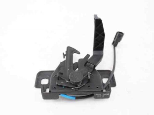 Used Hood lock DACIA SANDERO II 1.5 dCi (90 hp) 26535144
