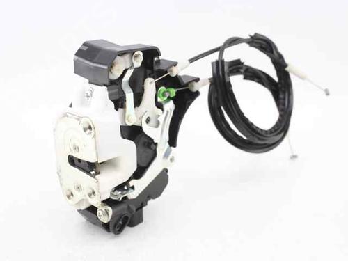 Używane Zamek drzwi przednich lewych MITSUBISHI COLT VI (Z3_A, Z2_A) 1.1 (Z31A, Z32A) (75 hp) 30048183