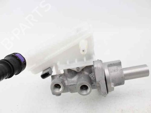 Brake master cylinder FORD FIESTA VI (CB1, CCN) 1.0 EcoBoost | BP28069687M77 