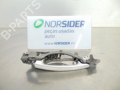 Used Front right exterior door handle VW GOLF IV (1J1) [1997-2008]  19199781