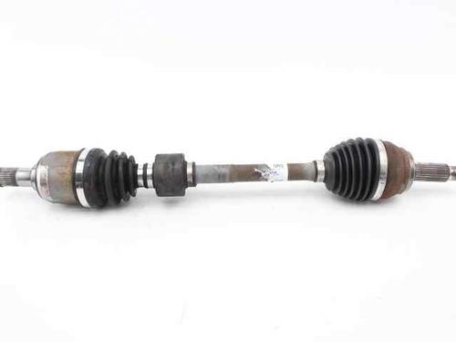 Used Left front driveshaft HYUNDAI i30 Estate (PDE) 1.6 CRDi (110 hp) 25041642