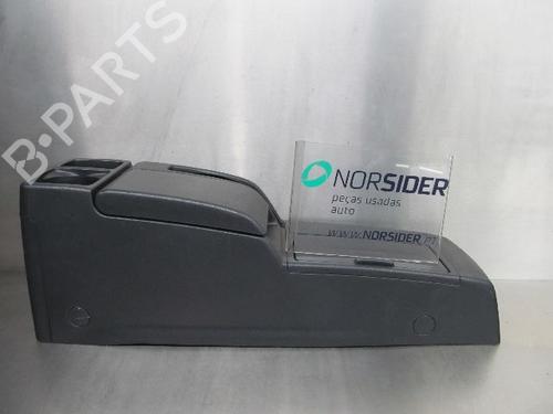 Console central MAZDA 5 (CR) 2.0 CD (CR19) (143 hp) 19190322